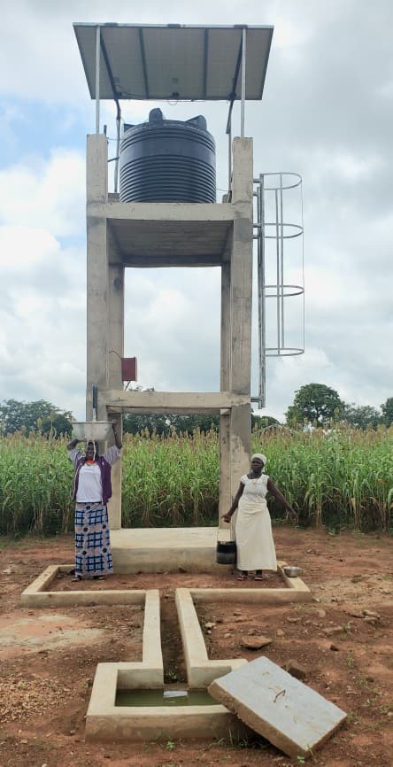 Améliorer durablement les conditions de vie par l'accès à l'eau potable et à l'assainissement 8 TANDJOAR2 123